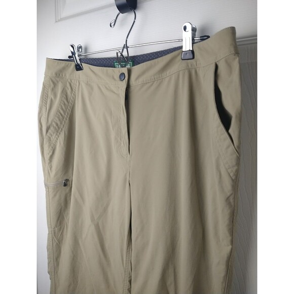 L.L. Bean Woman's 16 Tan Cargo Hiking Adjustable Ankle Flat Front Traveling... - Picture 2 of 12